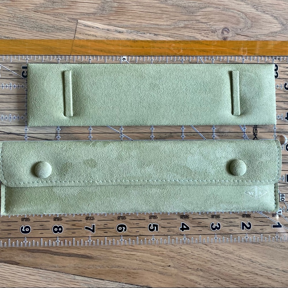 Van Cleef & Arpels Bracelet Holder